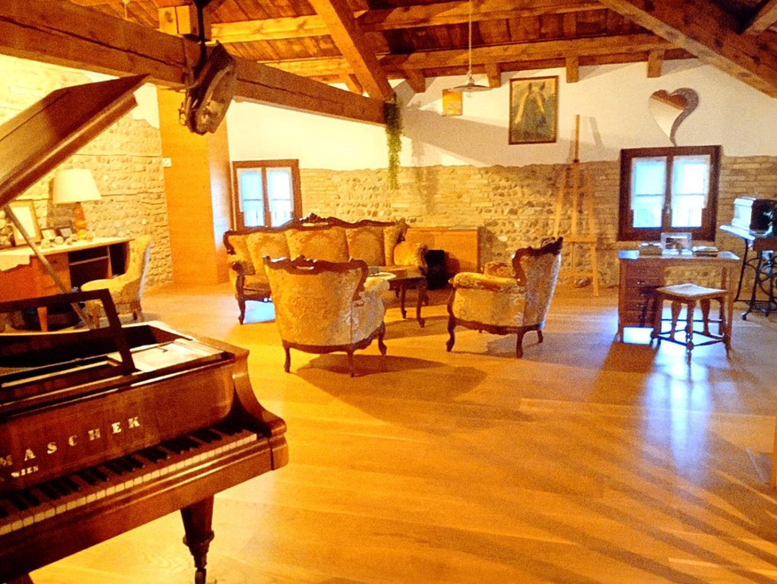 La Regina Del Bosco Villa Rivignano Eksteriør bilde